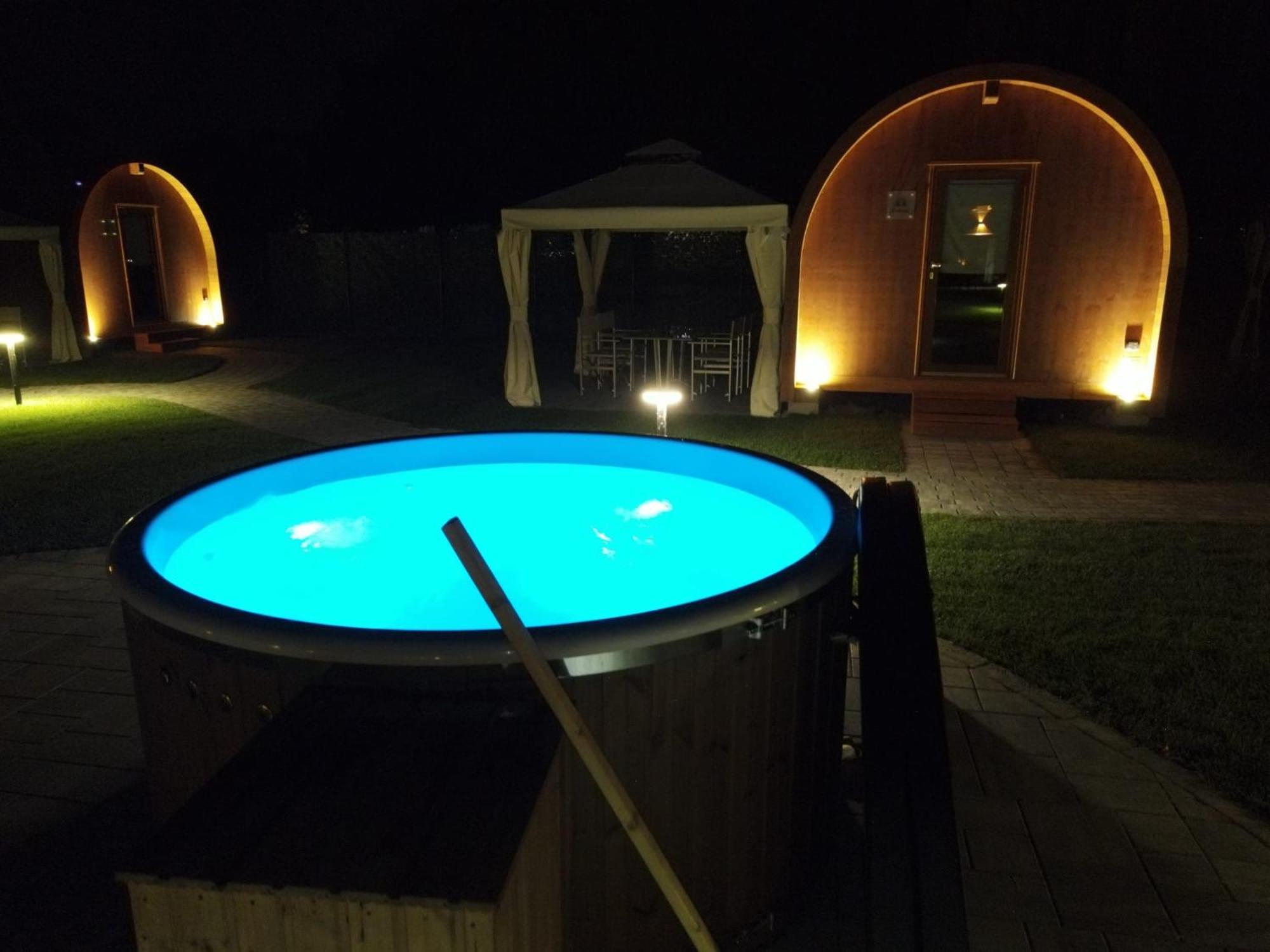 Vicolungo Glamour Lodge & Spa - Free Spa Hot Tub E Sauna Dış mekan fotoğraf