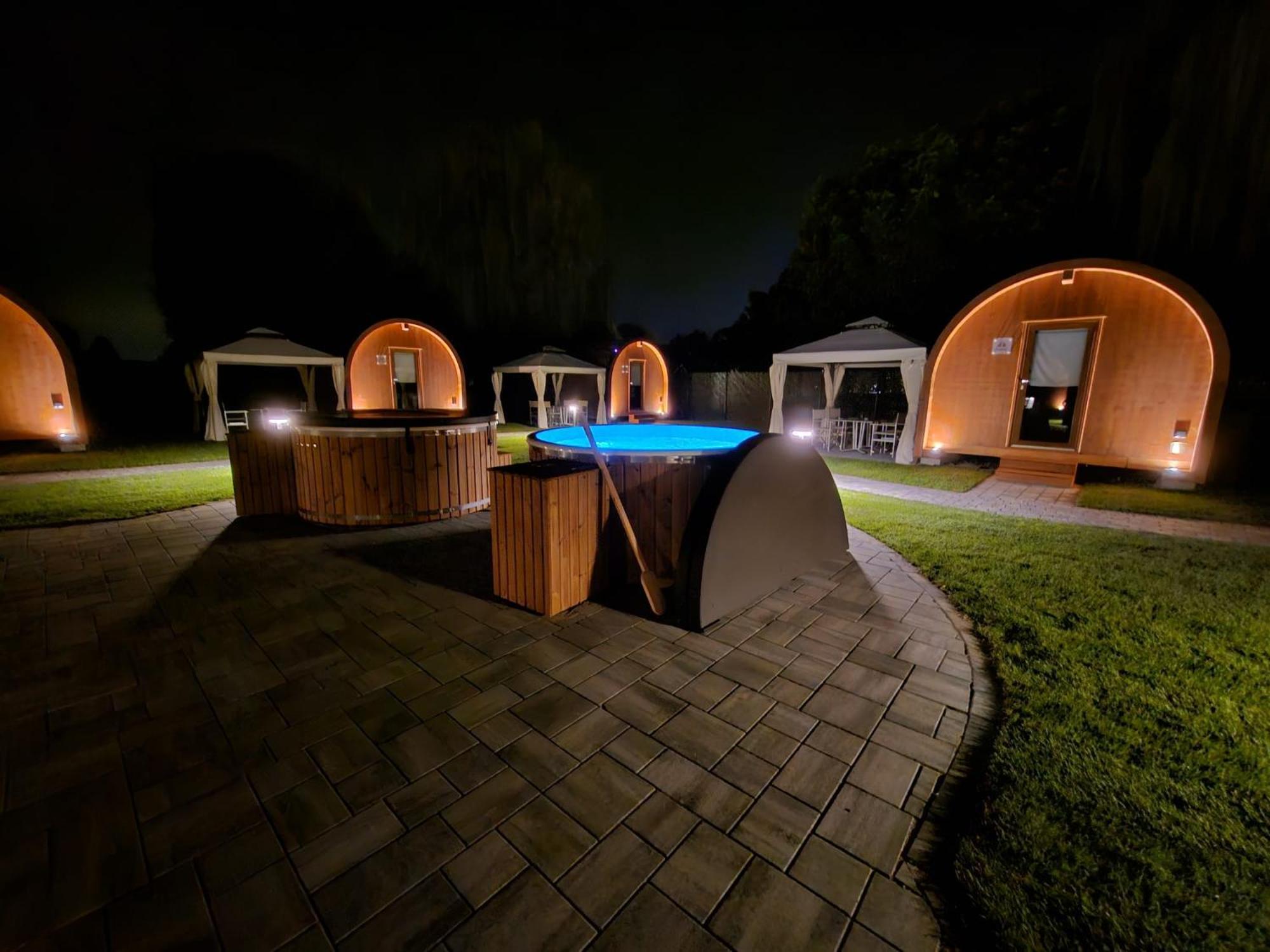 Vicolungo Glamour Lodge & Spa - Free Spa Hot Tub E Sauna Dış mekan fotoğraf