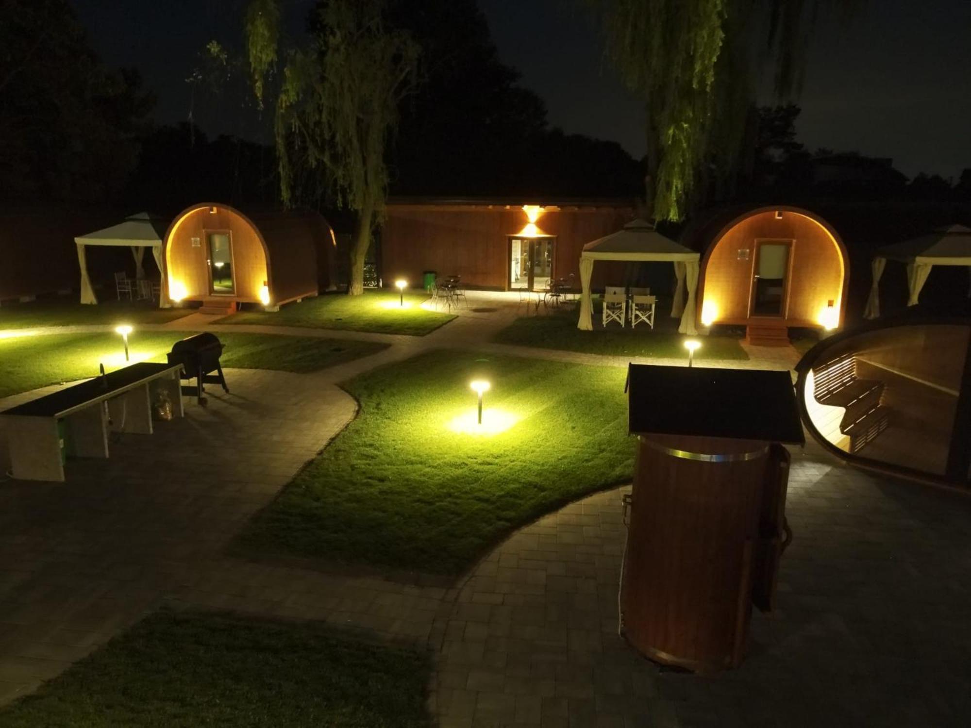 Vicolungo Glamour Lodge & Spa - Free Spa Hot Tub E Sauna Dış mekan fotoğraf