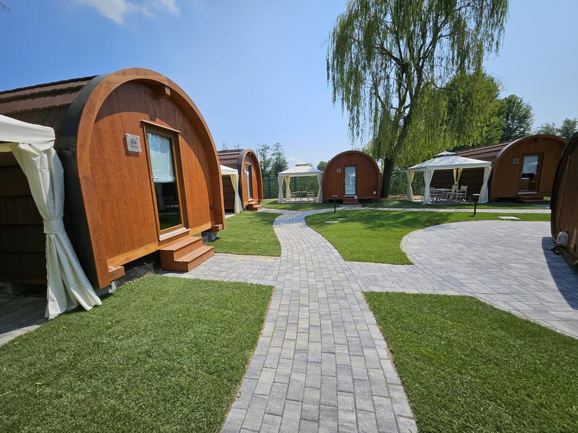 Vicolungo Glamour Lodge & Spa - Free Spa Hot Tub E Sauna Dış mekan fotoğraf
