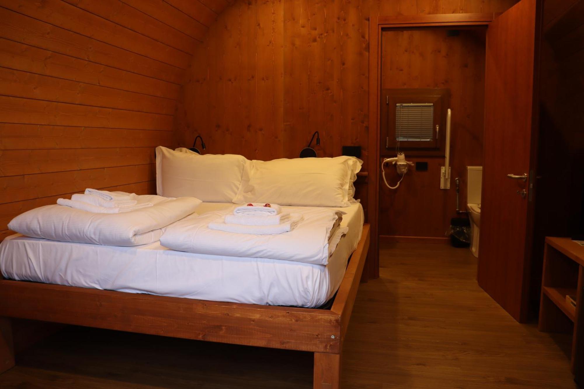 Vicolungo Glamour Lodge & Spa - Free Spa Hot Tub E Sauna Dış mekan fotoğraf