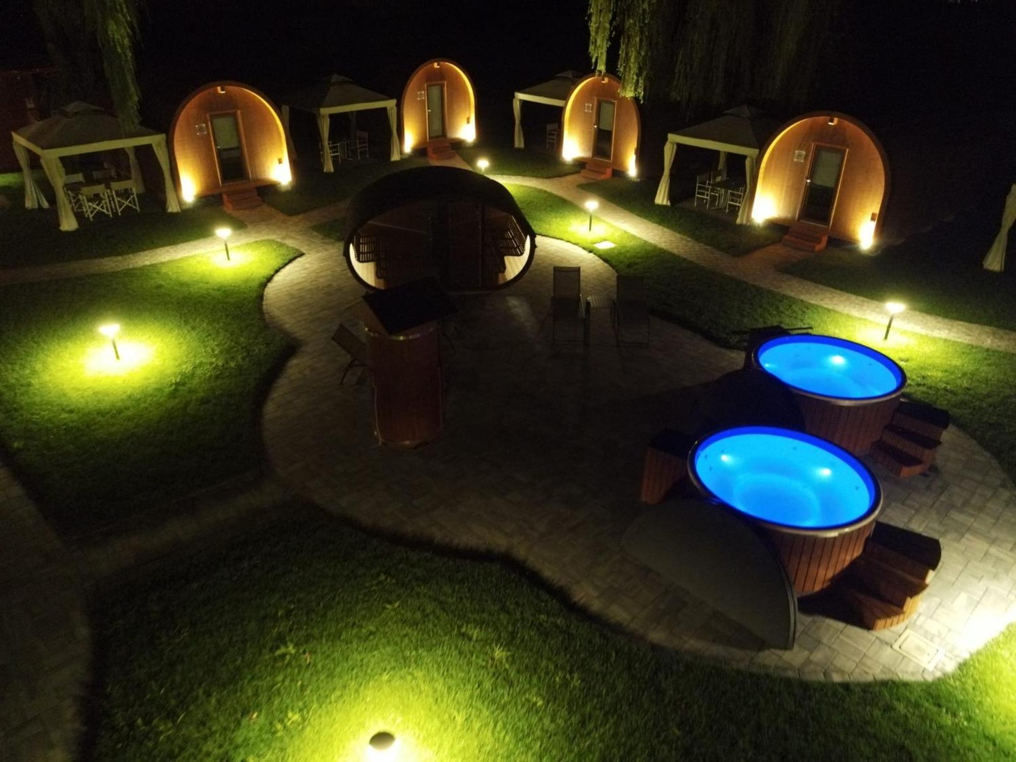 Vicolungo Glamour Lodge & Spa - Free Spa Hot Tub E Sauna Dış mekan fotoğraf